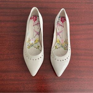 Sacha London Cream Ivory Women’s Flats Genuine Leather Made in Spain